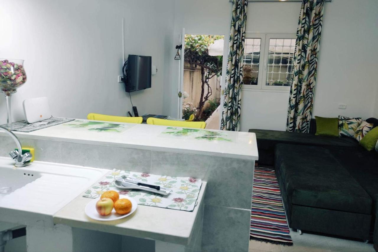 Studio, Cite La Gazelle ,Pas Jafar, Quartier Calme 10 Min De L'Aeroport Pres Du Technopark エクステリア 写真