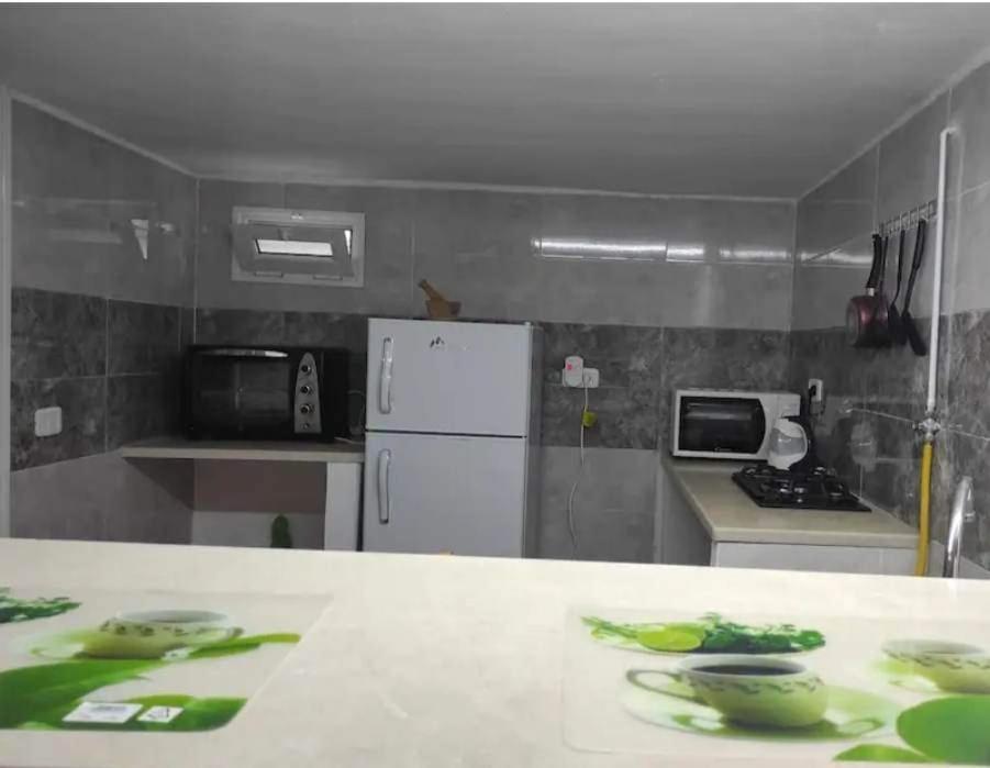 Studio, Cite La Gazelle ,Pas Jafar, Quartier Calme 10 Min De L'Aeroport Pres Du Technopark エクステリア 写真